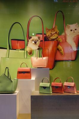 箱包行业精准营销渠道 从线上到线下的全面布局